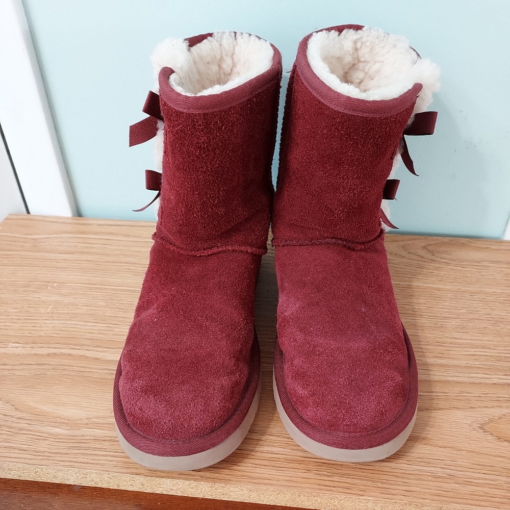 Koolaburra By Ugg Raspberry Color Suede - Size 7 - image 4